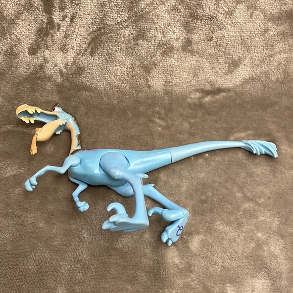 TOMY Disney Pixar The Good Dinosaur BUBBHA Raptor 7" Action Figure tongue out - Picture 5 of 8